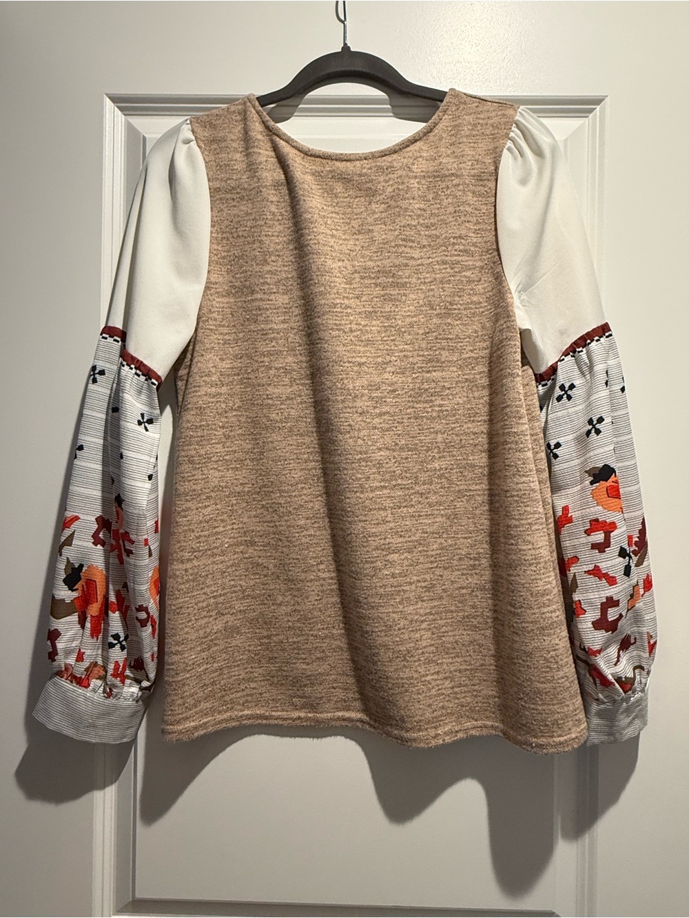 Women’s ' Beige Knit Top with Printed Puff Sleeves